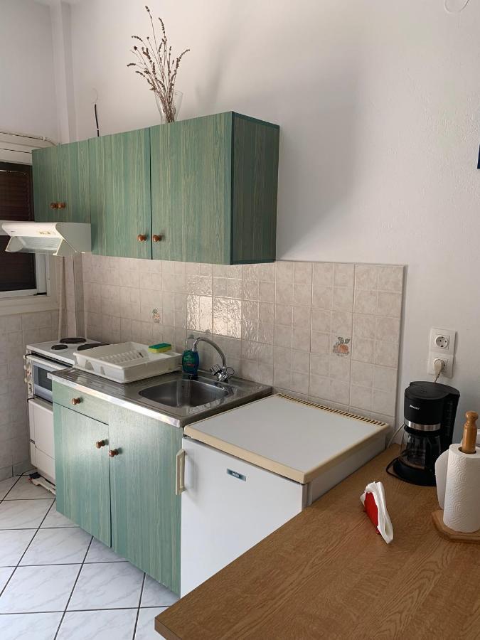 Eleftheria Studios And Apartments アカラヴィ エクステリア 写真